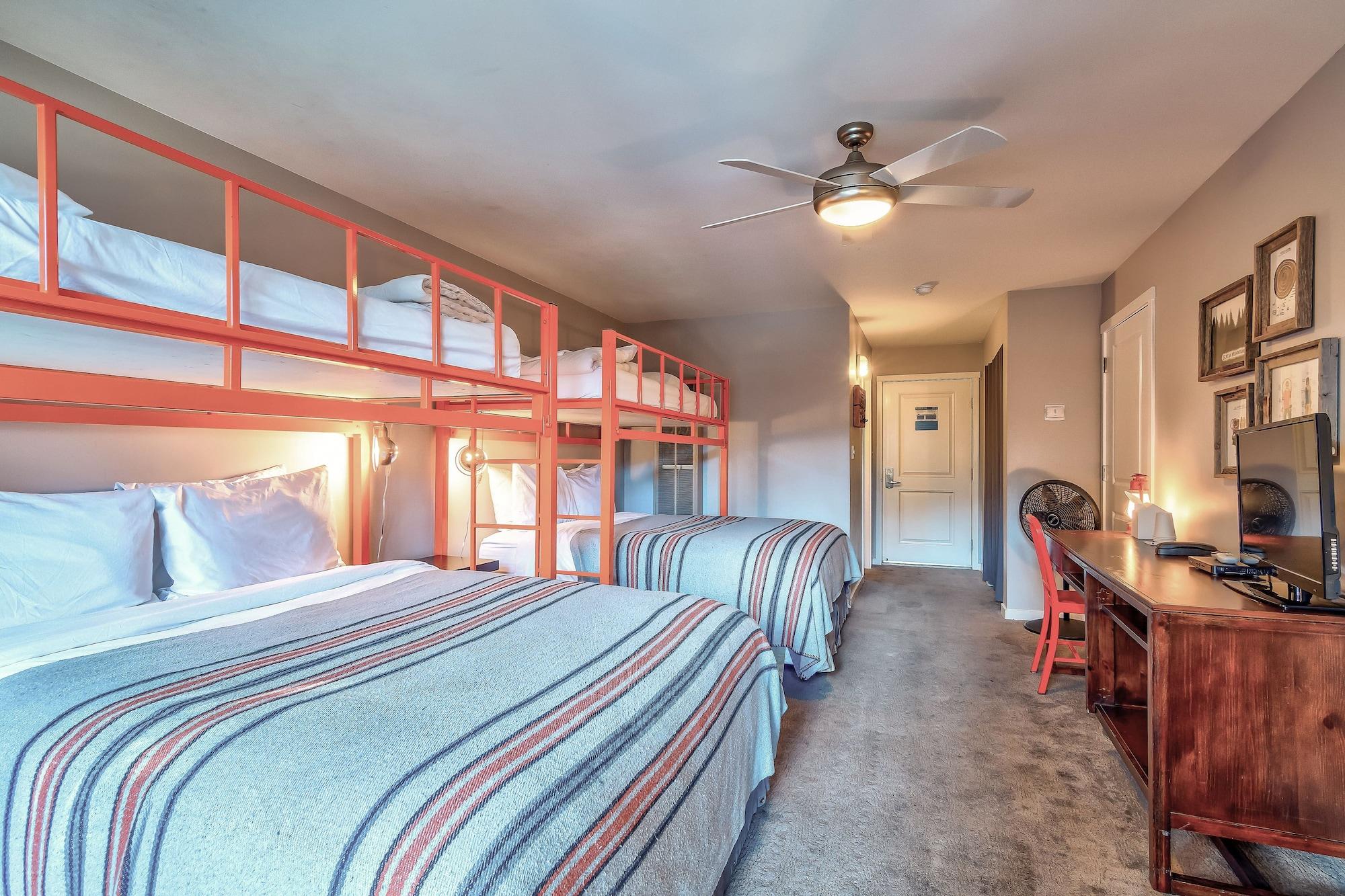 Basecamp Tahoe South เซาท์เลคทาโฮ ภายนอก รูปภาพ